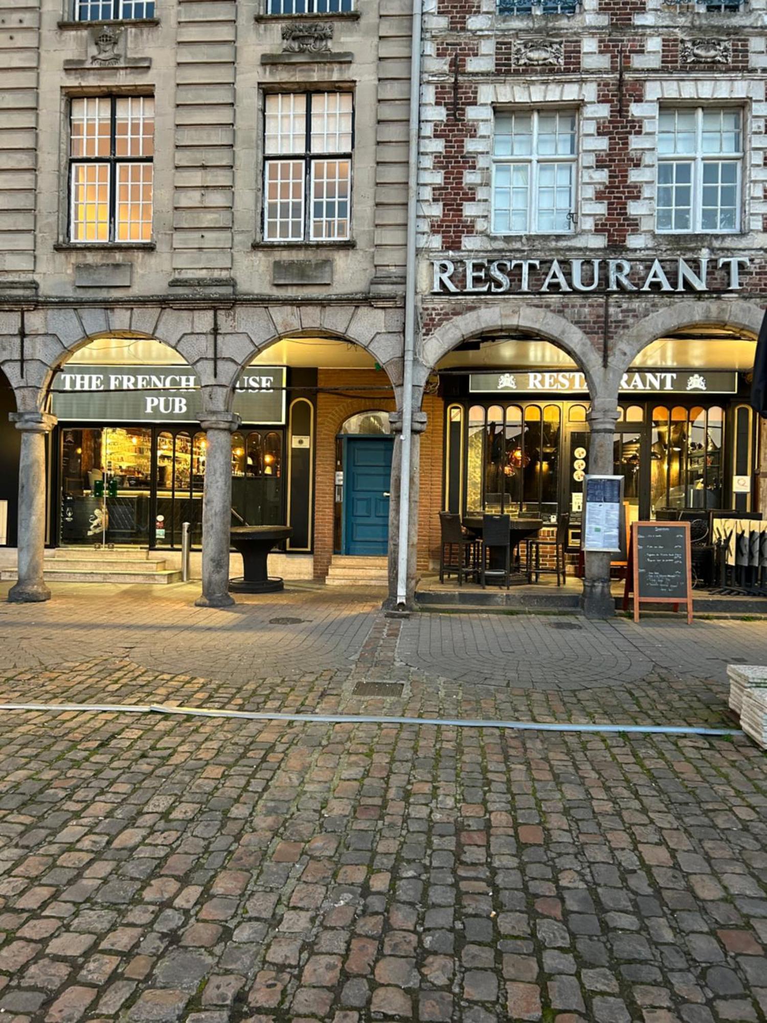 The View 46 Grand Place Superbe Vue Beffroi Arras